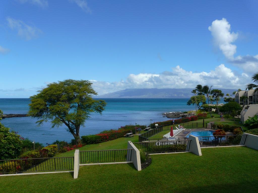 Condos At Napili Point Lahaina Bagian luar foto