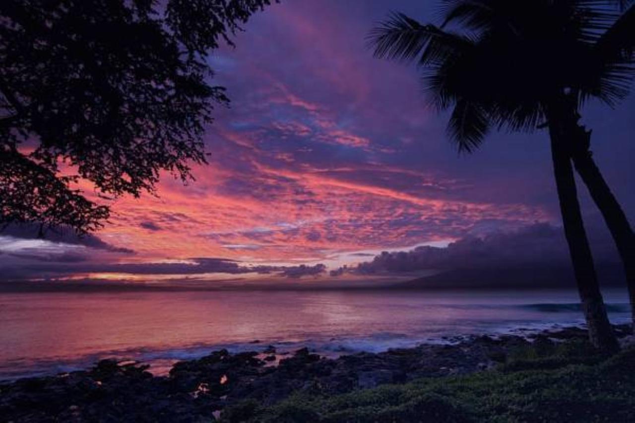 Condos At Napili Point Lahaina Bagian luar foto